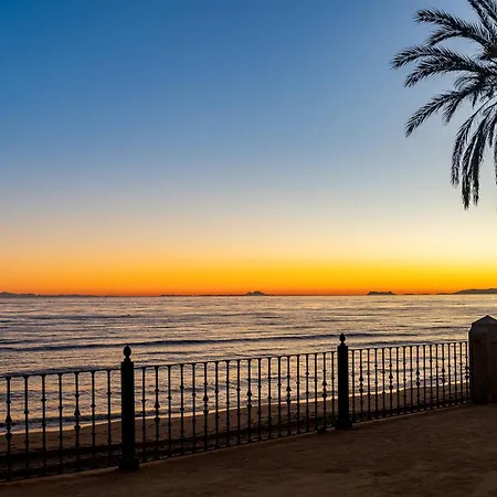 En Milla De Oro A 5 Min Andando De La Playa Apartamento Marbella